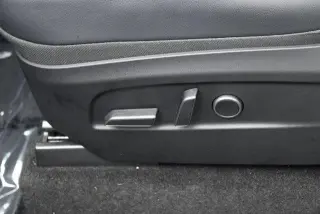 Tesla Model Y 2026 Long Range 4p Crossover