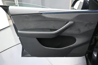 Tesla Model Y 2026 Long Range 4p Crossover