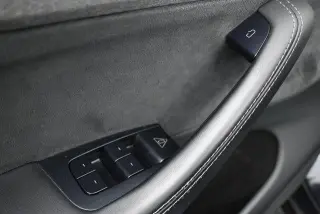 Tesla Model Y 2026 Long Range 4p Crossover