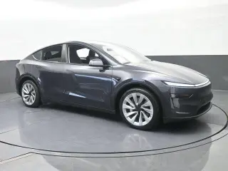 Tesla Model Y 2026 Long Range 4p Crossover