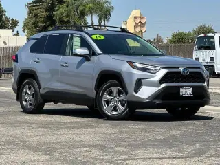 Toyota RAV4 Hybrid 2024 AWD XLE SUV 4p.