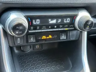 Toyota RAV4 Hybrid 2024 AWD XLE SUV 4p.