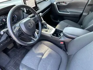 Toyota RAV4 Hybrid 2024 AWD XLE SUV 4p.