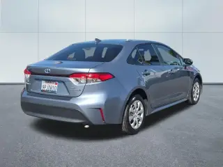 Toyota Corolla Hybrid 2024 SE 4p Sedan
