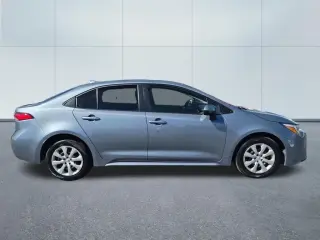 Toyota Corolla Hybrid 2024 SE 4p Sedan
