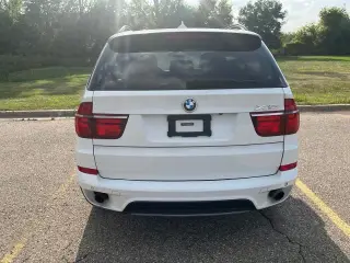 BMW X5 2013 AWD xDrive35i Premium 4p SUV