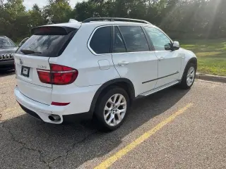 BMW X5 2013 AWD xDrive35i Premium 4p SUV