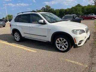 BMW X5 2013 AWD xDrive35i Premium 4p SUV