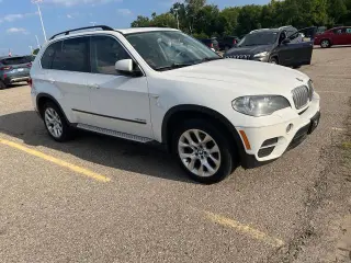 BMW X5 2013 AWD xDrive35i Premium 4p SUV