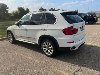 BMW X5 2013 AWD xDrive35i Premium 4p SUV