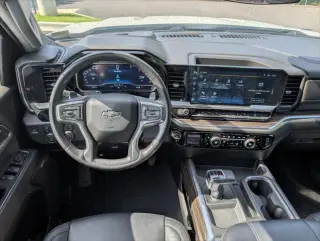 Chevrolet Silverado 1500 2023 4x4 RST 4p. Cabina Crew 5.8 ft. CB