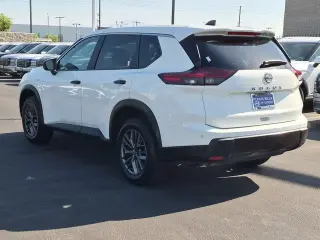 Nissan Rogue 2024 S 4dr Crossover