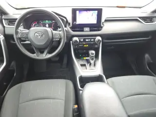 Toyota RAV4 2024 XLE 4p SUV