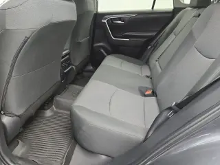 Toyota RAV4 2024 XLE 4p SUV