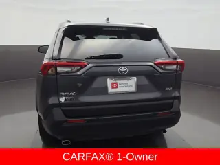 Toyota RAV4 2024 XLE 4p SUV