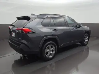 Toyota RAV4 2024 XLE 4p SUV