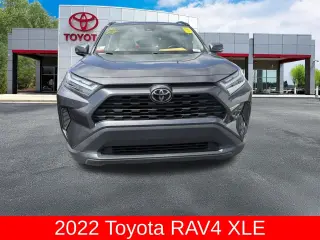 Toyota RAV4 2022 XLE 4p SUV