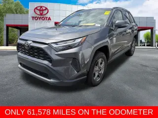 Toyota RAV4 2022 XLE 4p SUV