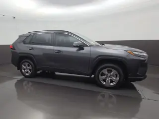 Toyota RAV4 2025 XLE 4p SUV