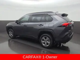 Toyota RAV4 2025 XLE 4p SUV