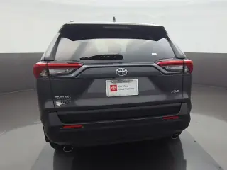 Toyota RAV4 2025 XLE 4p SUV
