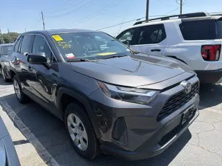 Toyota RAV4 2023 AWD LE 4p SUV
