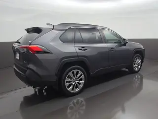 Toyota RAV4 2024 XLE Premium 4p SUV