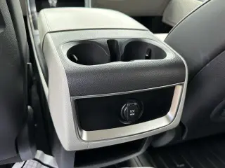 Kia Carnival 2024 LX Minivan 4p