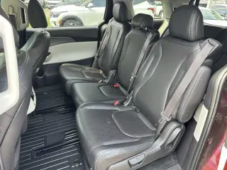 Kia Carnival 2024 LX Minivan 4p