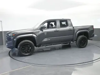 Toyota Tacoma 2025 4x2 SR5 4p Cabina Doble 5.0 ft SB