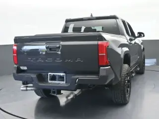 Toyota Tacoma 2025 4x2 SR5 4p Cabina Doble 5.0 ft SB