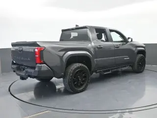 Toyota Tacoma 2025 4x2 SR5 4p Cabina Doble 5.0 ft SB