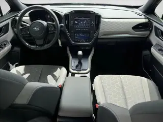 Subaru Forester 2025 AWD Base 4p Crossover