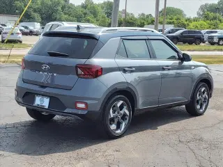 Hyundai VENUE 2022 Limited 4p Crossover