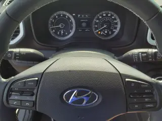 Hyundai VENUE 2022 Limited 4p Crossover