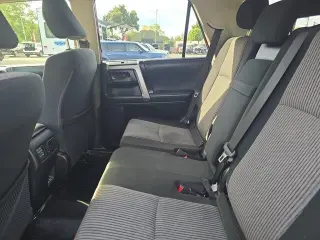Toyota 4Runner 2022 4x4 SR5 SUV de 4 puertas