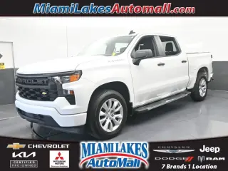 Chevrolet Silverado 1500 2022 4x2 Custom 4p Cabina Crew 5.8 pies SB