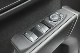 Chevrolet Silverado 1500 2022 4x2 Custom 4p Cabina Crew 5.8 pies SB