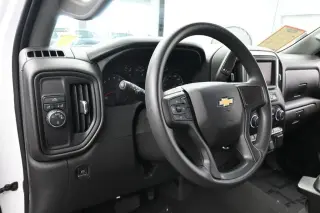 Chevrolet Silverado 1500 2022 4x2 Custom 4p Cabina Crew 5.8 pies SB