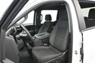 Chevrolet Silverado 1500 2022 4x2 Custom 4p Cabina Crew 5.8 pies SB