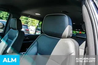 GMC Yukon 2024 4x2 SLT 4p SUV