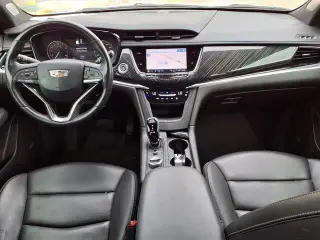 Cadillac XT6 2023 Lujo Premium 4p SUV