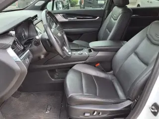 Cadillac XT6 2023 Lujo Premium 4p SUV