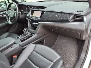 Cadillac XT6 2023 Lujo Premium 4p SUV