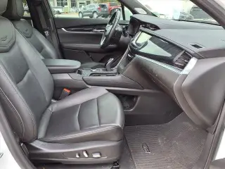 Cadillac XT6 2023 Lujo Premium 4p SUV