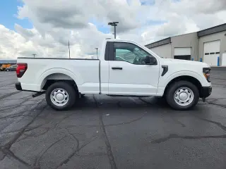 Ford F-150 2025 4x2 XL 2p Cab Estándar 6,5 pies SB