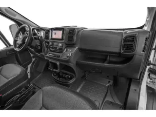 Ram ProMaster 2025 Tradesman 2500 136 WB 3dr Low Roof Cargo Van sin asiento para pasajero