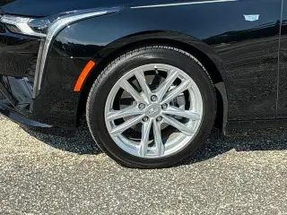 Cadillac CT4 2025 Lujo 4p Sedan