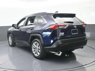 Toyota RAV4 2025 XLE Premium SUV 4p