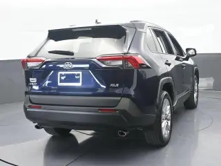 Toyota RAV4 2025 XLE Premium SUV 4p
